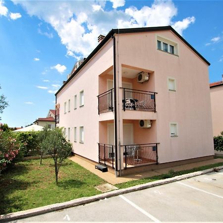 Apartment Mendikovic Poreč Extérieur photo