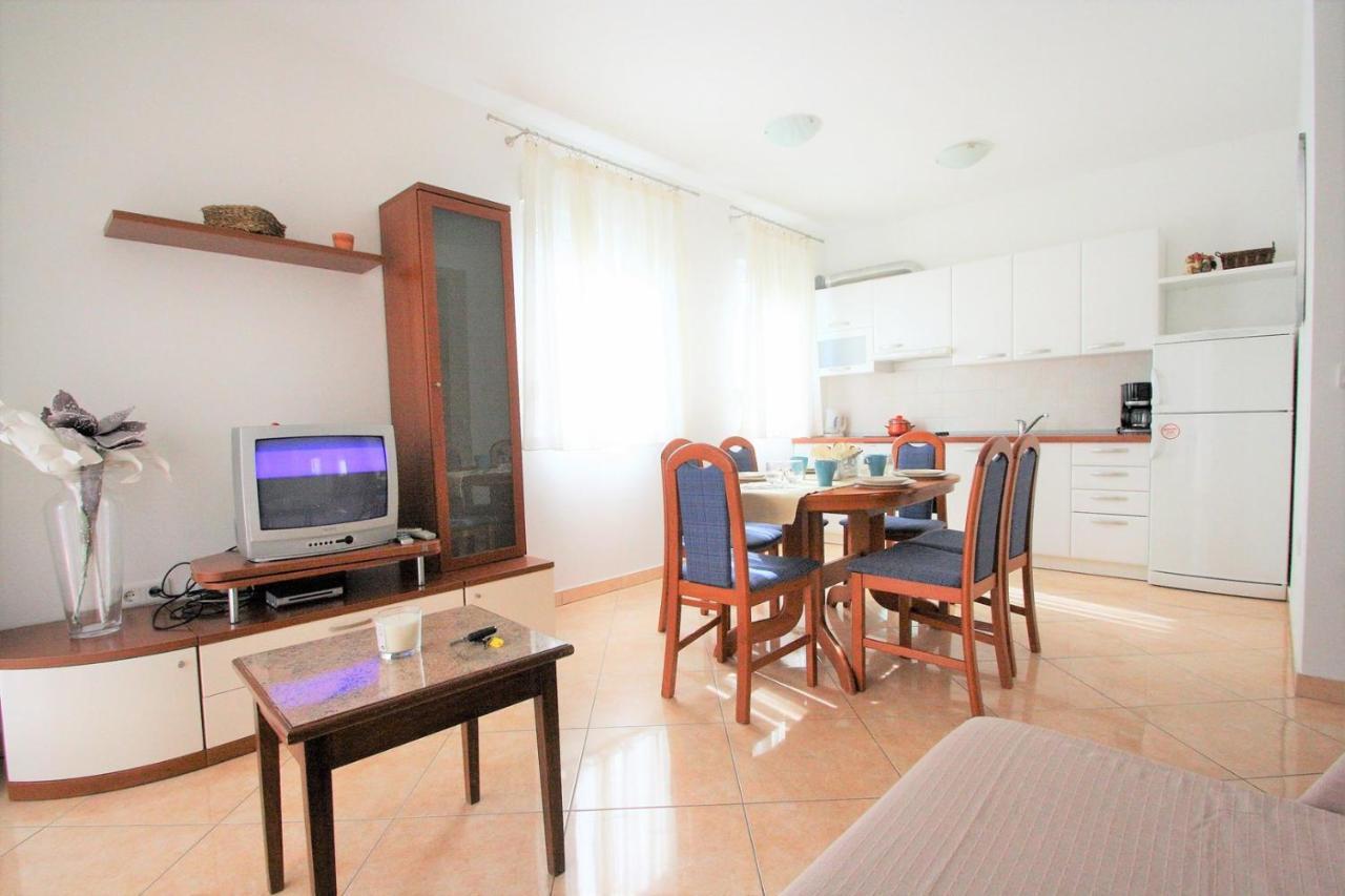 Apartment Mendikovic Poreč Extérieur photo