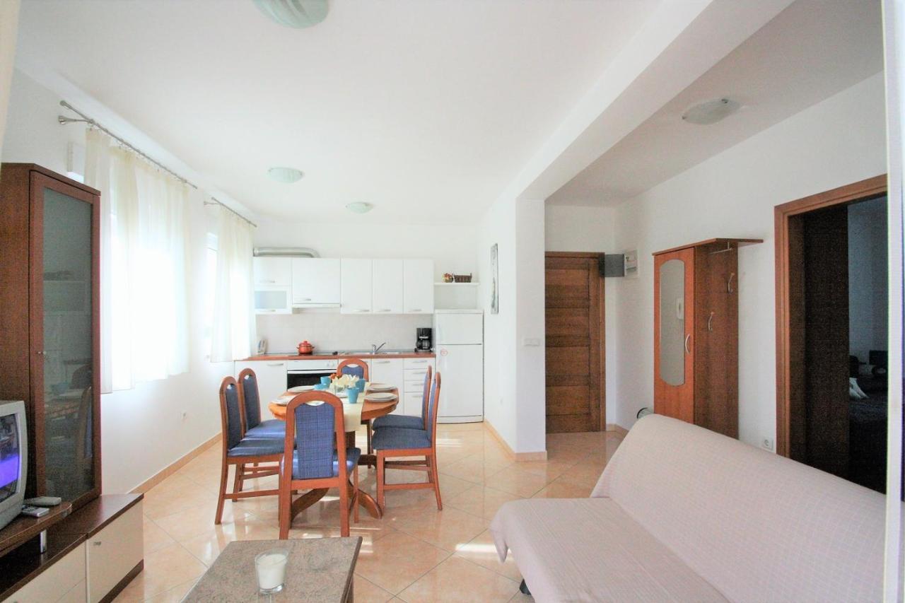 Apartment Mendikovic Poreč Extérieur photo