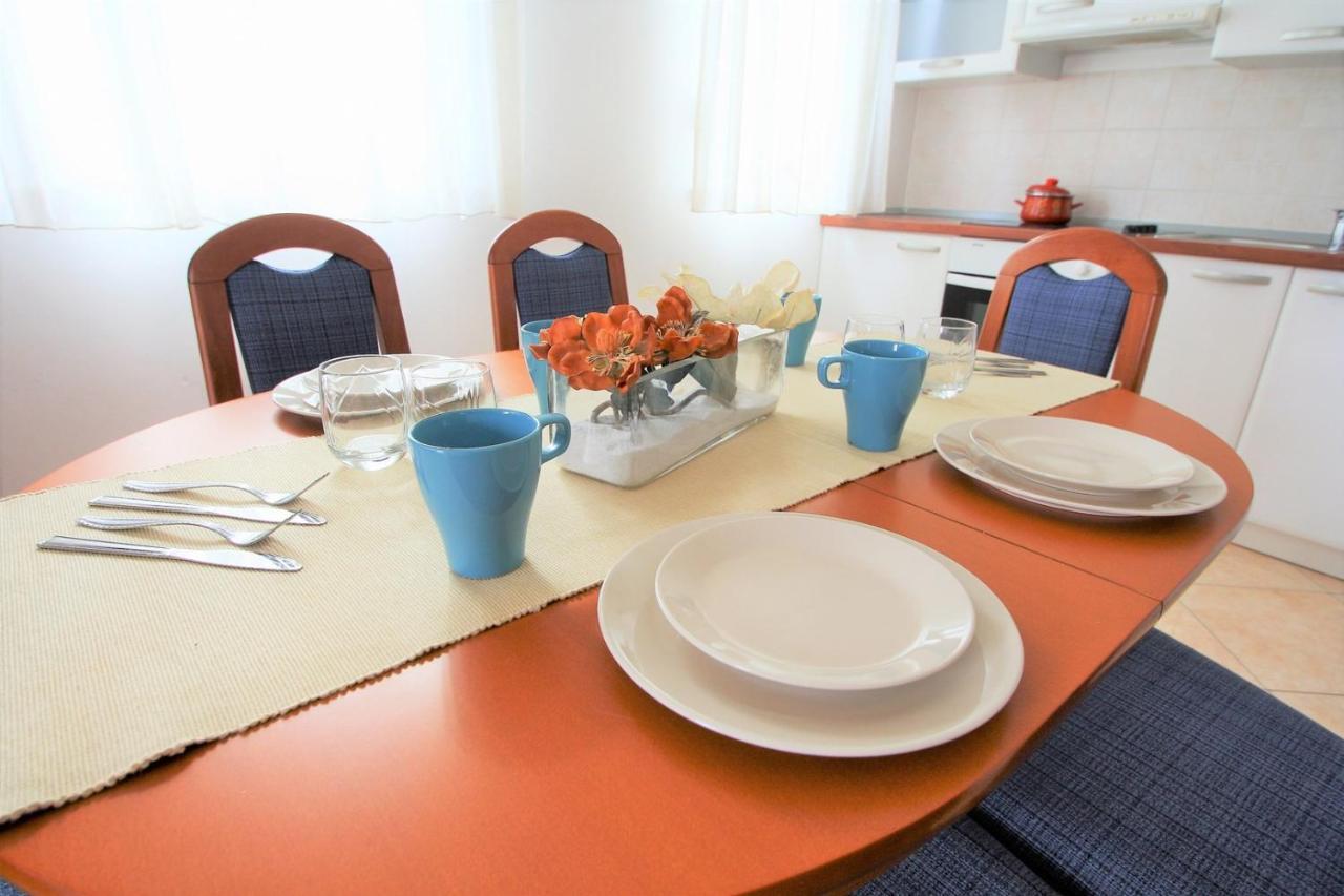 Apartment Mendikovic Poreč Extérieur photo